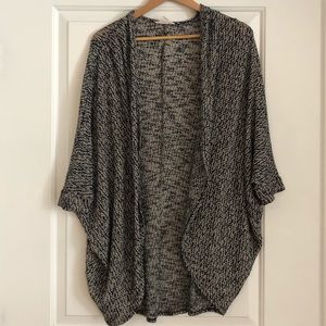 Draped oversized 3/4 sleeve cardigan